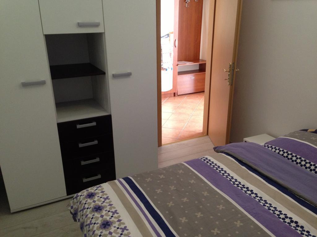 Apartments Salvore Crveni Vrh Room photo